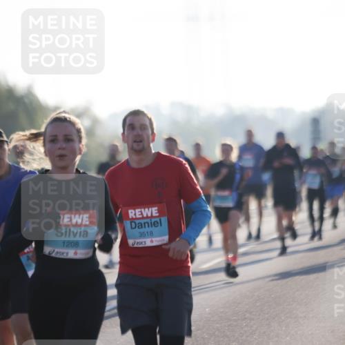 03.10.2025 - Köhlbrandbrückenlauf Jannik Wohlers http://msf.ph/oto/9062276 03.10.2025 09:15:32 Position 3 1208, 3518 meine-sportfotos.de