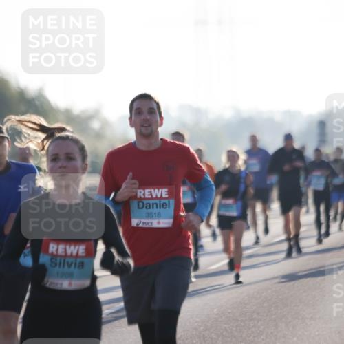 03.10.2025 - Köhlbrandbrückenlauf Jannik Wohlers http://msf.ph/oto/9062283 03.10.2025 09:15:32 Position 3 1208, 3518 meine-sportfotos.de