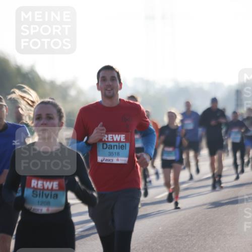 03.10.2025 - Köhlbrandbrückenlauf Jannik Wohlers http://msf.ph/oto/9062287 03.10.2025 09:15:32 Position 3 1208, 3518 meine-sportfotos.de