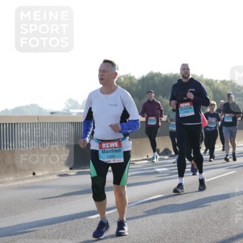 03.10.2025 - Köhlbrandbrückenlauf Jannik Wohlers http://msf.ph/oto/9062288 03.10.2025 09:23:32 Position 3 2404, 2838 meine-sportfotos.de