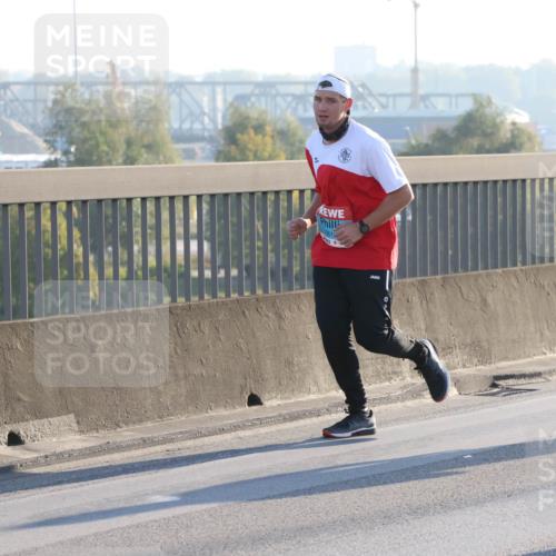 03.10.2025 - Köhlbrandbrückenlauf Lena Gebhardt http://msf.ph/oto/9062289 03.10.2025 09:20:14 Position 1  meine-sportfotos.de