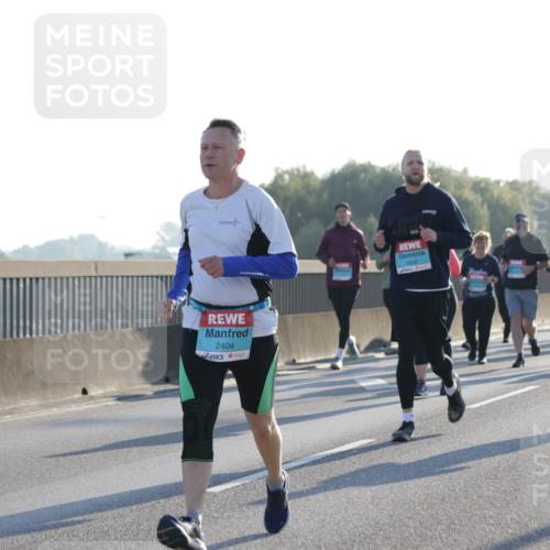 03.10.2025 - Köhlbrandbrückenlauf Jannik Wohlers http://msf.ph/oto/9062291 03.10.2025 09:23:32 Position 3 2404, 2838 meine-sportfotos.de