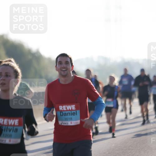 03.10.2025 - Köhlbrandbrückenlauf Jannik Wohlers http://msf.ph/oto/9062301 03.10.2025 09:15:33 Position 3 1208, 3518 meine-sportfotos.de