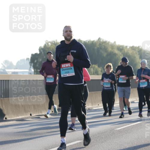 03.10.2025 - Köhlbrandbrückenlauf Jannik Wohlers http://msf.ph/oto/9062304 03.10.2025 09:23:33 Position 3 2838, 1700 meine-sportfotos.de