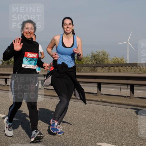 03.10.2025 - Köhlbrandbrückenlauf Fabian Wolf http://msf.ph/oto/9062313 03.10.2025 10:06:10 Position 3 1940 meine-sportfotos.de