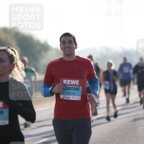 03.10.2025 - Köhlbrandbrückenlauf Jannik Wohlers http://msf.ph/oto/9062321 03.10.2025 09:15:33 Position 3 1208, 3518 meine-sportfotos.de