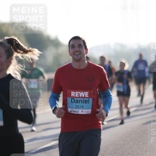 03.10.2025 - Köhlbrandbrückenlauf Jannik Wohlers http://msf.ph/oto/9062329 03.10.2025 09:15:33 Position 3 1208, 3518 meine-sportfotos.de