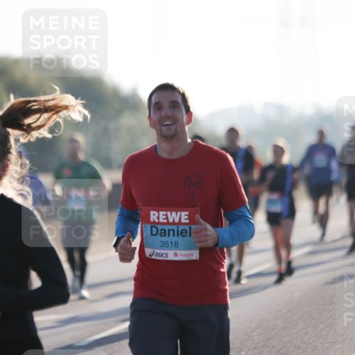 03.10.2025 - Köhlbrandbrückenlauf Jannik Wohlers http://msf.ph/oto/9062338 03.10.2025 09:15:33 Position 3 1208, 3518 meine-sportfotos.de