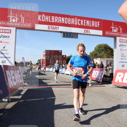 03.10.2025 - Köhlbrandbrückenlauf Lena Gebhardt http://msf.ph/oto/9062350 03.10.2025 13:11:56 Ziel 4100, 4101, 4469, 4685, 5097, 5396, 5426, 5910, 5911, 6033, 6048, 6049, 6622, 6763, 6796 meine-sportfotos.de