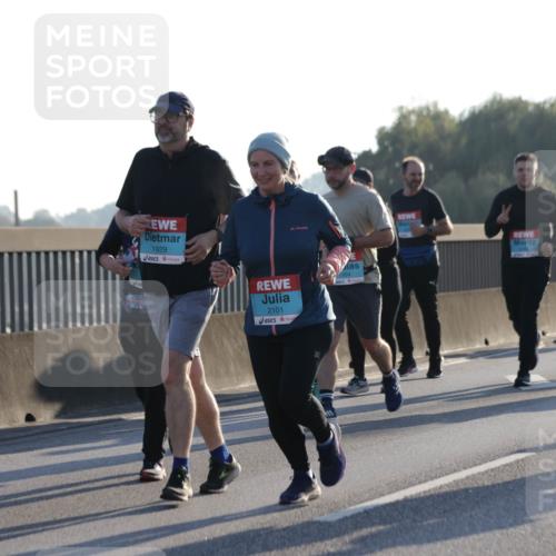03.10.2025 - Köhlbrandbrückenlauf Jannik Wohlers http://msf.ph/oto/9062369 03.10.2025 09:23:37 Position 3 1929, 2101, 2899 meine-sportfotos.de