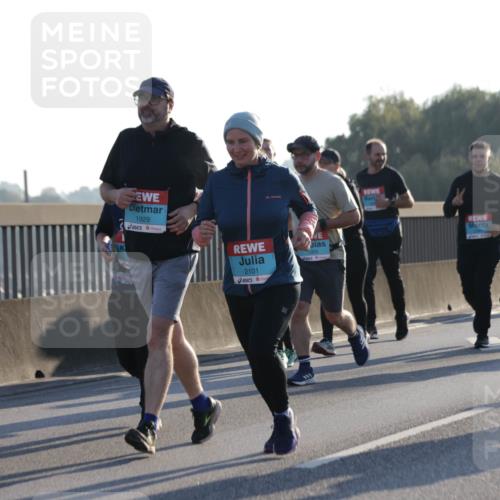 03.10.2025 - Köhlbrandbrückenlauf Jannik Wohlers http://msf.ph/oto/9062374 03.10.2025 09:23:37 Position 3 1929, 2101, 2899 meine-sportfotos.de