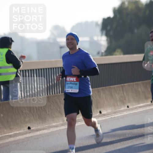 03.10.2025 - Köhlbrandbrückenlauf Jannik Wohlers http://msf.ph/oto/9062399 03.10.2025 09:15:36 Position 3 2798, 1105 meine-sportfotos.de