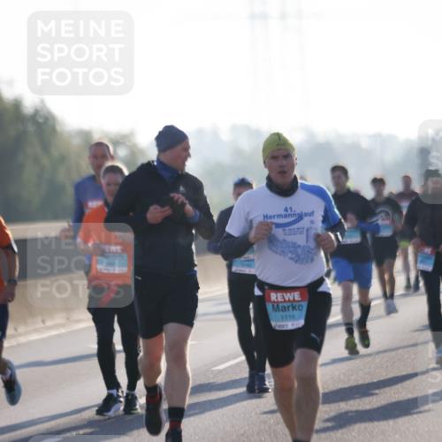 03.10.2025 - Köhlbrandbrückenlauf Jannik Wohlers http://msf.ph/oto/9062444 03.10.2025 09:15:38 Position 3 41, 1116 meine-sportfotos.de