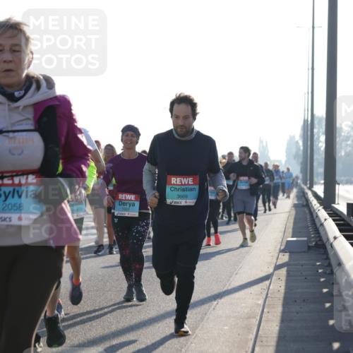 03.10.2025 - Köhlbrandbrückenlauf Jannik Wohlers http://msf.ph/oto/9062476 03.10.2025 09:23:40 Position 3 2058, 319, 1001, 3669 meine-sportfotos.de