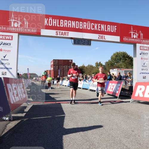 03.10.2025 - Köhlbrandbrückenlauf Lena Gebhardt http://msf.ph/oto/9062477 03.10.2025 13:12:01 Ziel 4100, 4101, 4176, 4468, 4685, 5396, 5426, 5856, 5910, 5911, 5927, 6033, 6048, 6049, 6184, 6763, 6796 meine-sportfotos.de