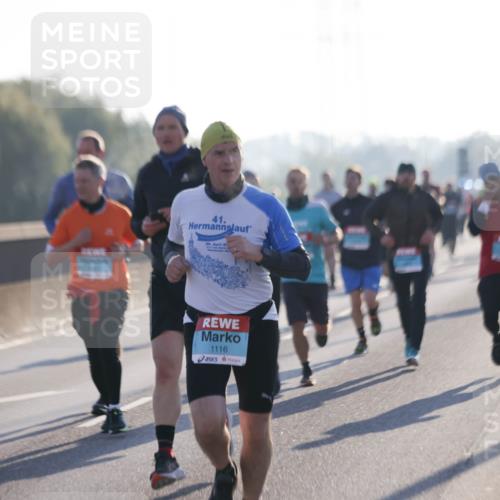 03.10.2025 - Köhlbrandbrückenlauf Jannik Wohlers http://msf.ph/oto/9062492 03.10.2025 09:15:40 Position 3 41, 1116 meine-sportfotos.de