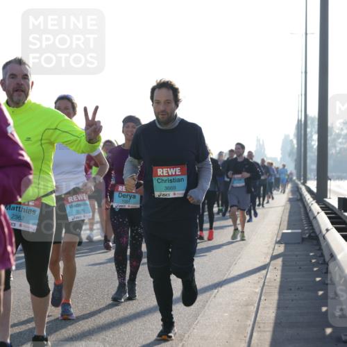 03.10.2025 - Köhlbrandbrückenlauf Jannik Wohlers http://msf.ph/oto/9062507 03.10.2025 09:23:41 Position 3 058, 6, 2362, 2319, 1001, 3669 meine-sportfotos.de