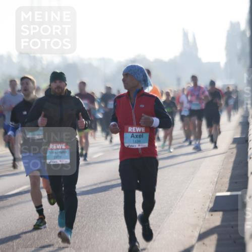 03.10.2025 - Köhlbrandbrückenlauf Jannik Wohlers http://msf.ph/oto/9062523 03.10.2025 09:15:42 Position 3 2959, 1134 meine-sportfotos.de