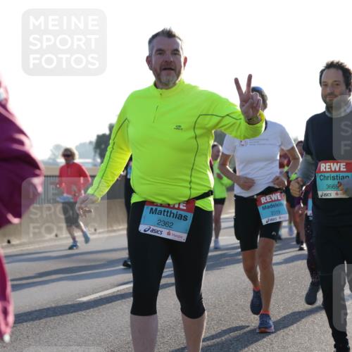 03.10.2025 - Köhlbrandbrückenlauf Jannik Wohlers http://msf.ph/oto/9062534 03.10.2025 09:23:41 Position 3 2362, 2319, 3669 meine-sportfotos.de