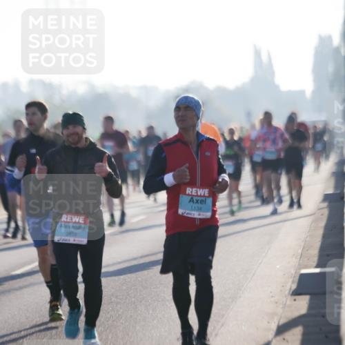 03.10.2025 - Köhlbrandbrückenlauf Jannik Wohlers http://msf.ph/oto/9062540 03.10.2025 09:15:42 Position 3 1141, 2959, 1134 meine-sportfotos.de