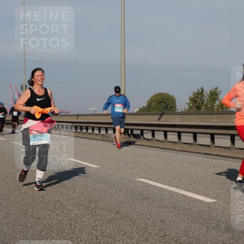 03.10.2025 - Köhlbrandbrückenlauf Fabian Wolf http://msf.ph/oto/9062541 03.10.2025 10:06:17 Position 3 3113, 3074 meine-sportfotos.de