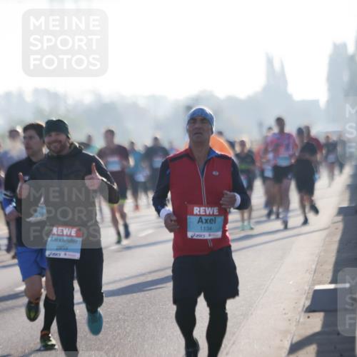 03.10.2025 - Köhlbrandbrückenlauf Jannik Wohlers http://msf.ph/oto/9062560 03.10.2025 09:15:42 Position 3 725, 2959, 1134 meine-sportfotos.de