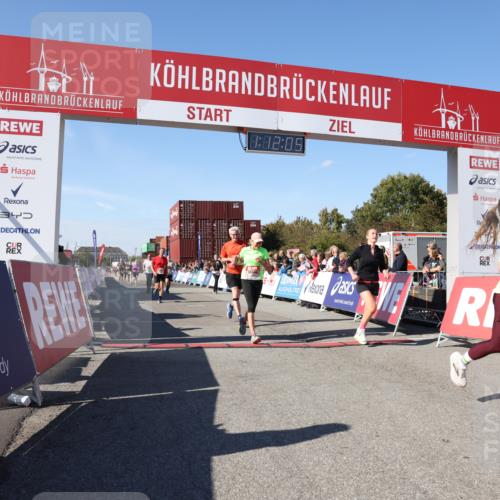 03.10.2025 - Köhlbrandbrückenlauf Lena Gebhardt http://msf.ph/oto/9062575 03.10.2025 13:12:05 Ziel 4100, 4101, 4176, 4305, 4468, 4474, 5856, 5910, 5911, 5927, 6121, 6184, 6763, 6796 meine-sportfotos.de
