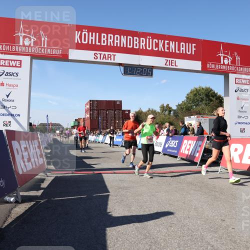 03.10.2025 - Köhlbrandbrückenlauf Lena Gebhardt http://msf.ph/oto/9062593 03.10.2025 13:12:05 Ziel 4100, 4101, 4176, 4305, 4468, 4474, 5856, 5910, 5911, 5927, 6121, 6184, 6763, 6796 meine-sportfotos.de