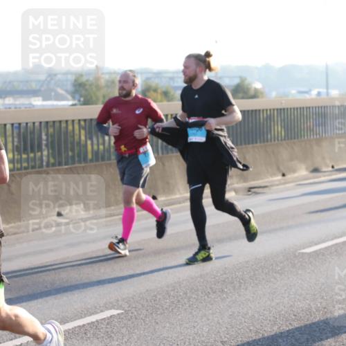03.10.2025 - Köhlbrandbrückenlauf Lena Gebhardt http://msf.ph/oto/9062602 03.10.2025 09:20:22 Position 1 3641 meine-sportfotos.de