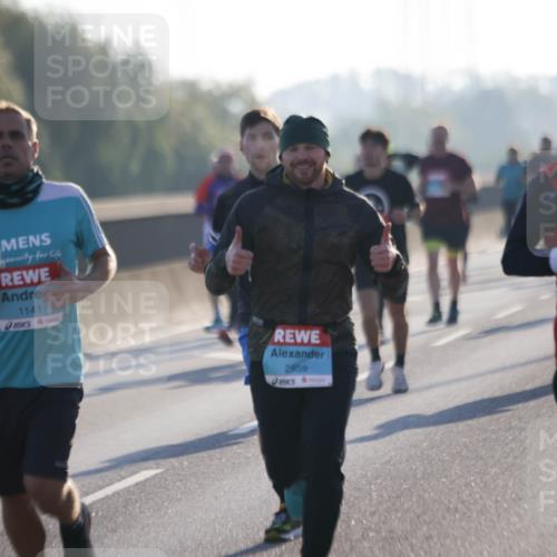 03.10.2025 - Köhlbrandbrückenlauf Jannik Wohlers http://msf.ph/oto/9062604 03.10.2025 09:15:43 Position 3 1218, 3160, 1141, 2959, 1134 meine-sportfotos.de