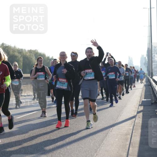 03.10.2025 - Köhlbrandbrückenlauf Jannik Wohlers http://msf.ph/oto/9062627 03.10.2025 09:23:44 Position 3 2174, 1136, 1254 meine-sportfotos.de