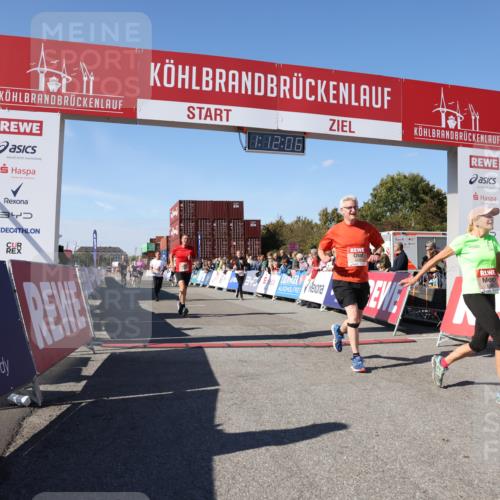 03.10.2025 - Köhlbrandbrückenlauf Lena Gebhardt http://msf.ph/oto/9062641 03.10.2025 13:12:07 Ziel 4176, 4305, 4369, 4468, 4470, 4474, 5644, 5856, 5910, 5911, 5927, 6098, 6121, 6184, 6185, 6796 meine-sportfotos.de