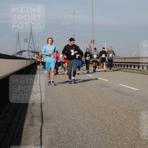 03.10.2025 - Köhlbrandbrückenlauf Fabian Wolf http://msf.ph/oto/9062643 03.10.2025 10:06:20 Position 3  meine-sportfotos.de