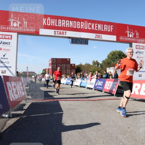 03.10.2025 - Köhlbrandbrückenlauf Lena Gebhardt http://msf.ph/oto/9062649 03.10.2025 13:12:07 Ziel 4176, 4305, 4369, 4468, 4470, 4474, 5644, 5856, 5910, 5911, 5927, 6098, 6121, 6184, 6185, 6796 meine-sportfotos.de