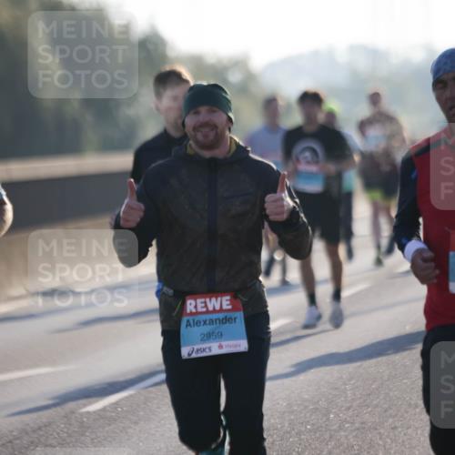 03.10.2025 - Köhlbrandbrückenlauf Jannik Wohlers http://msf.ph/oto/9062666 03.10.2025 09:15:44 Position 3 1141, 2959, 1134 meine-sportfotos.de