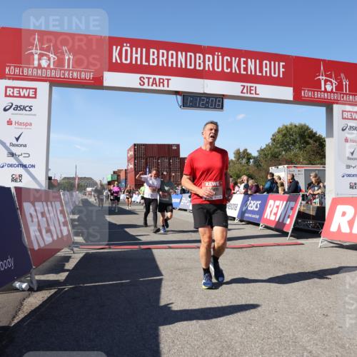 03.10.2025 - Köhlbrandbrückenlauf Lena Gebhardt http://msf.ph/oto/9062674 03.10.2025 13:12:09 Ziel 4176, 4305, 4369, 4468, 4470, 4474, 5644, 5856, 5910, 5911, 5927, 6098, 6121, 6184, 6185 meine-sportfotos.de