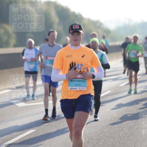 03.10.2025 - Köhlbrandbrückenlauf Jannik Wohlers http://msf.ph/oto/9062709 03.10.2025 09:15:49 Position 3 42, 1474 meine-sportfotos.de