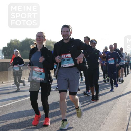 03.10.2025 - Köhlbrandbrückenlauf Jannik Wohlers http://msf.ph/oto/9062719 03.10.2025 09:23:46 Position 3 1136, 1254 meine-sportfotos.de