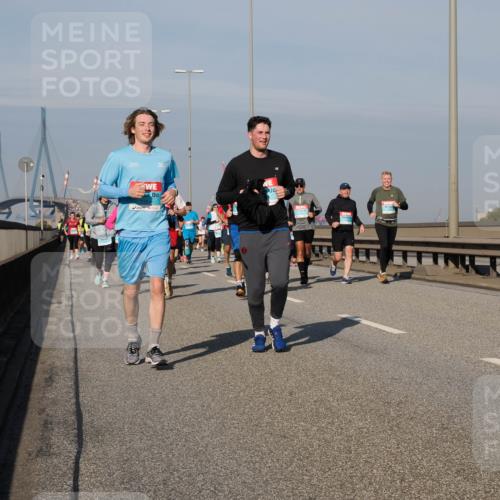 03.10.2025 - Köhlbrandbrückenlauf Fabian Wolf http://msf.ph/oto/9062724 03.10.2025 10:06:22 Position 3  meine-sportfotos.de