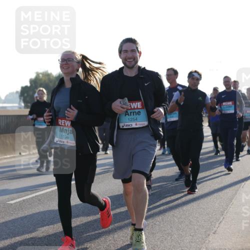 03.10.2025 - Köhlbrandbrückenlauf Jannik Wohlers http://msf.ph/oto/9062734 03.10.2025 09:23:46 Position 3 1136, 1254 meine-sportfotos.de