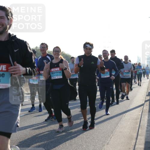 03.10.2025 - Köhlbrandbrückenlauf Jannik Wohlers http://msf.ph/oto/9062754 03.10.2025 09:23:47 Position 3 1254, 1728 meine-sportfotos.de
