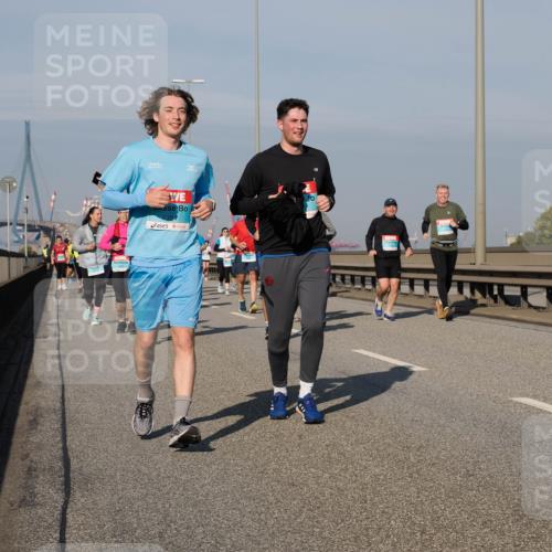 03.10.2025 - Köhlbrandbrückenlauf Fabian Wolf http://msf.ph/oto/9062760 03.10.2025 10:06:23 Position 3  meine-sportfotos.de