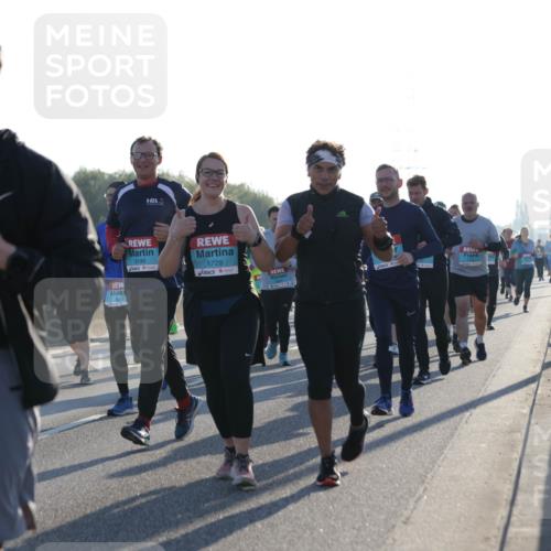 03.10.2025 - Köhlbrandbrückenlauf Jannik Wohlers http://msf.ph/oto/9062767 03.10.2025 09:23:47 Position 3 3149, 1728, 1254 meine-sportfotos.de