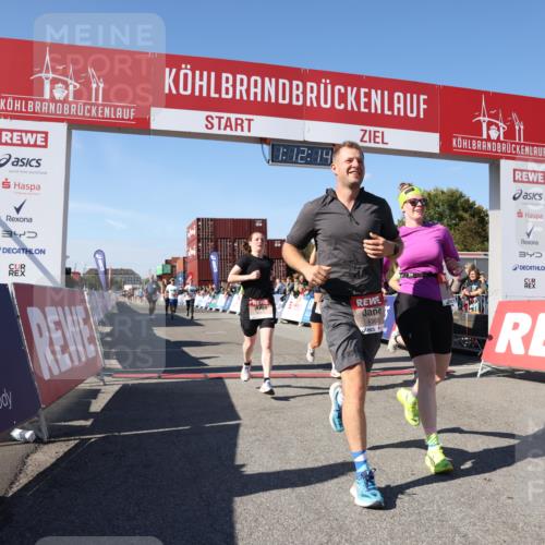 03.10.2025 - Köhlbrandbrückenlauf Lena Gebhardt http://msf.ph/oto/9062821 03.10.2025 13:12:14 Ziel 4176, 4266, 4305, 4369, 4468, 4470, 4474, 4656, 5062, 5644, 5856, 6098, 6121, 6184, 6185, 6565, 6566 meine-sportfotos.de
