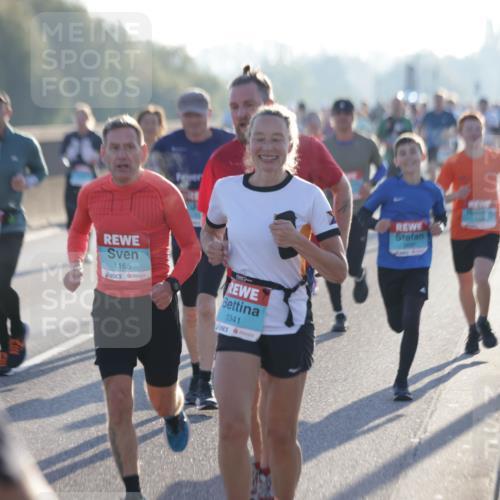 03.10.2025 - Köhlbrandbrückenlauf Jannik Wohlers http://msf.ph/oto/9062845 03.10.2025 09:15:56 Position 3 1165, 3341, 3497 meine-sportfotos.de