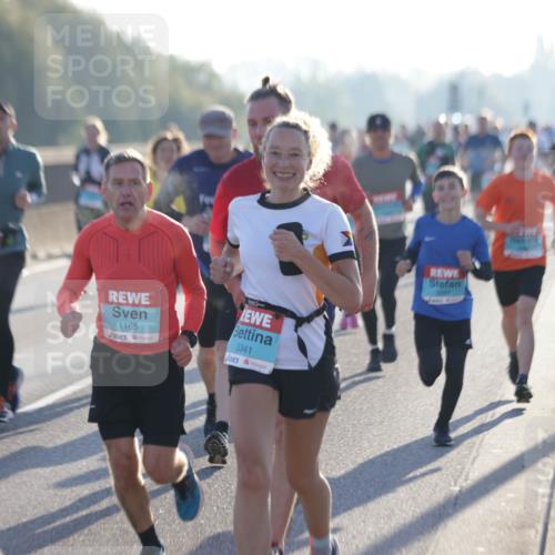 03.10.2025 - Köhlbrandbrückenlauf Jannik Wohlers http://msf.ph/oto/9062850 03.10.2025 09:15:56 Position 3 1165, 3341, 3497 meine-sportfotos.de