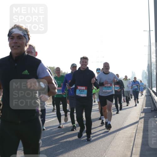 03.10.2025 - Köhlbrandbrückenlauf Jannik Wohlers http://msf.ph/oto/9062858 03.10.2025 09:23:49 Position 3  meine-sportfotos.de