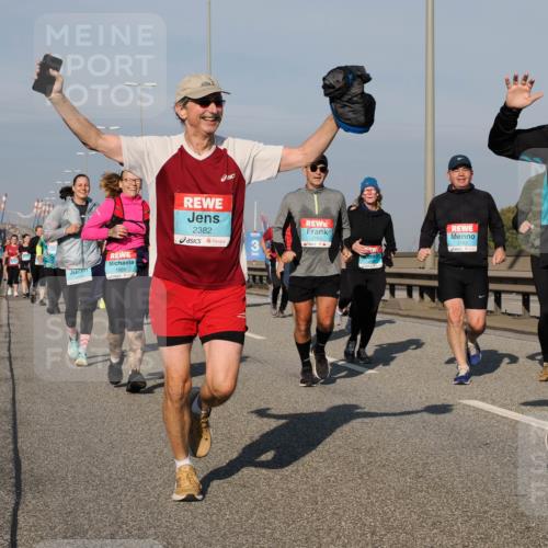 03.10.2025 - Köhlbrandbrückenlauf Fabian Wolf http://msf.ph/oto/9062859 03.10.2025 10:06:27 Position 3 1509, 2382, 3, 2783, 2782, 2239 meine-sportfotos.de