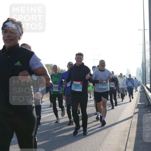 03.10.2025 - Köhlbrandbrückenlauf Jannik Wohlers http://msf.ph/oto/9062863 03.10.2025 09:23:49 Position 3 2624 meine-sportfotos.de