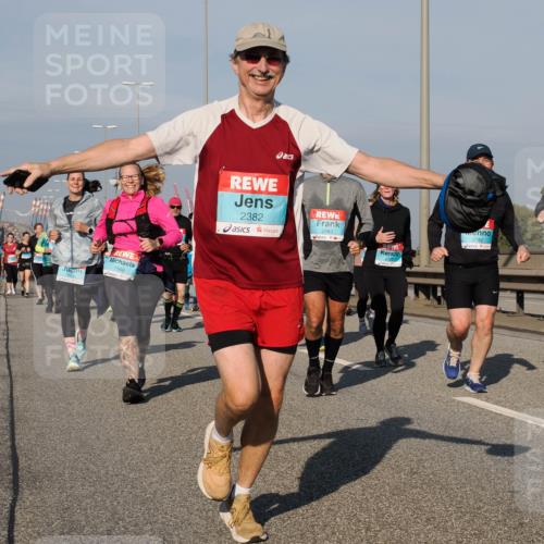 03.10.2025 - Köhlbrandbrückenlauf Fabian Wolf http://msf.ph/oto/9062869 03.10.2025 10:06:27 Position 3 1509, 2382, 2782, 2784, 2783 meine-sportfotos.de
